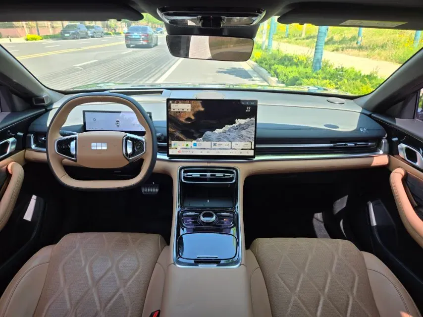 2025 Geely Galaxy A7 1.5L 112HP L4 1DHT PHEV,autocango,china used car exporter,china ev exporter,chinese used car exporter,chinese used ev exporter