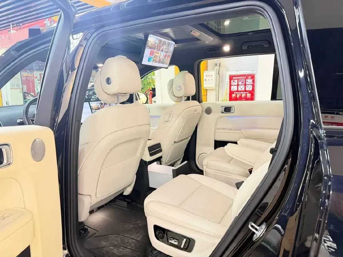 2022 Li L9 Range Extended 154HP REEV 42.6KWH,autocango,china used car exporter,china ev exporter,chinese used car exporter,chinese used ev exporter