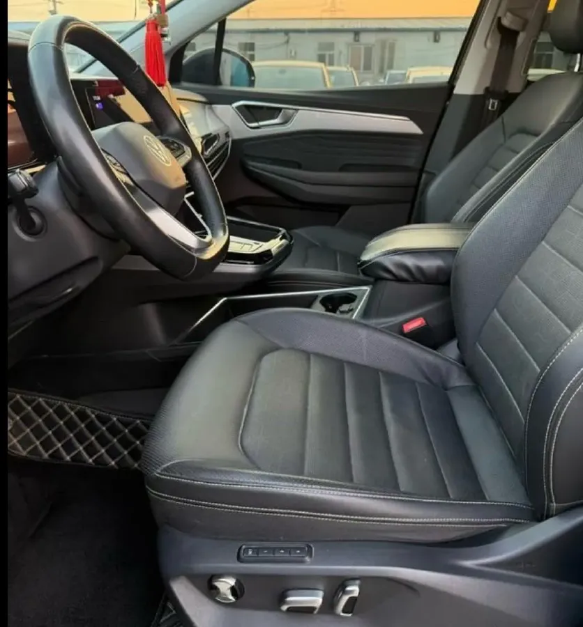 2022 Volkswagen Talagon 2.5T 299HP V6 7DCT,autocango,china used car exporter,china ev exporter,chinese used car exporter,chinese used ev exporter