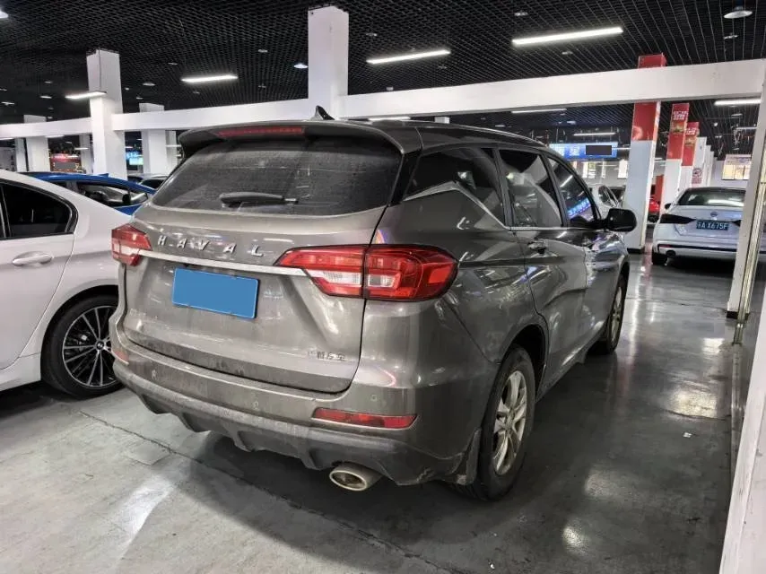 2021 Haval M6 1.5T 150HP L4 7DCT,autocango,china used car exporter,china ev exporter,chinese used car exporter,chinese used ev exporter
