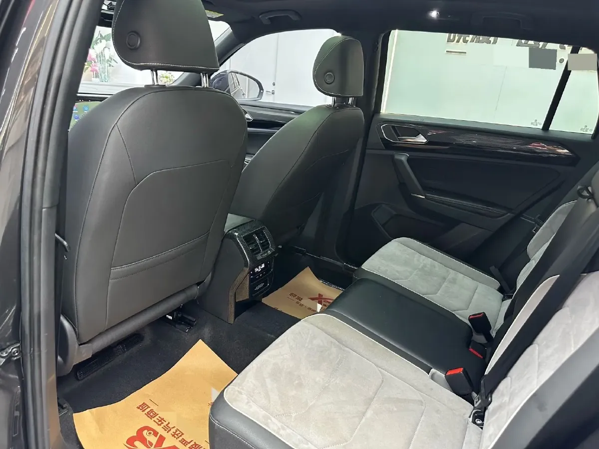 2020 Volkswagen Tayron 2.0T 220HP L4 7DCT,autocango,china used car exporter,china ev exporter,chinese used car exporter,chinese used ev exporter