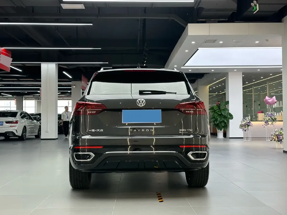 2020 Volkswagen Tayron 2.0T 220HP L4 7DCT,autocango,china used car exporter,china ev exporter,chinese used car exporter,chinese used ev exporter