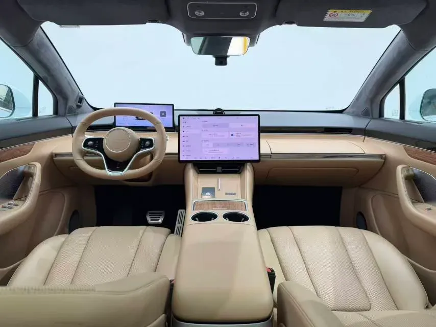 2025 Luxeed R7 REEV 156HP REEV 37KWH,autocango,china used car exporter,china ev exporter,chinese used car exporter,chinese used ev exporter