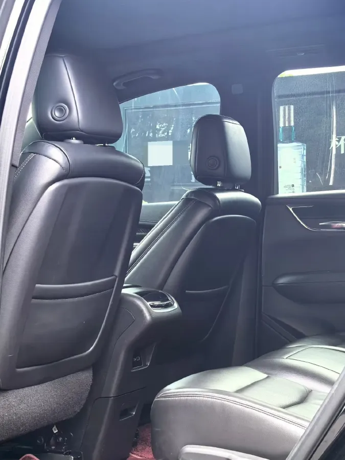 2021 Cadillac XT6 2.0T 237HP L4 9AT,autocango,china used car exporter,china ev exporter,chinese used car exporter,chinese used ev exporter