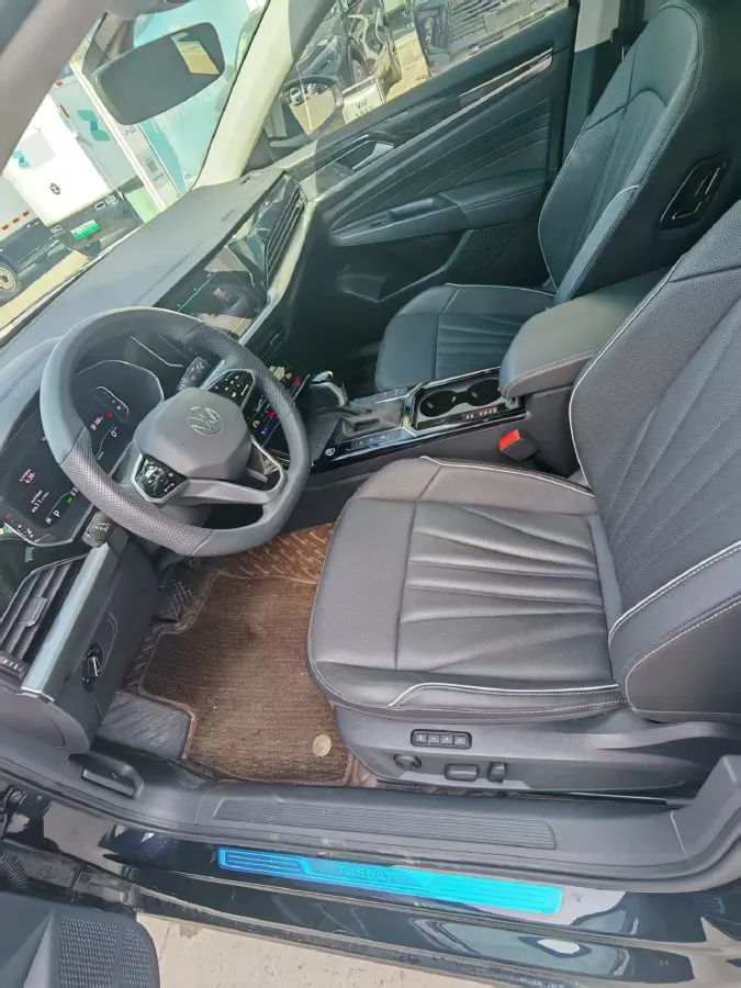 2024 Volkswagen Passat 2.0T 220HP L4 7DCT,autocango,china used car exporter,china ev exporter,chinese used car exporter,chinese used ev exporter