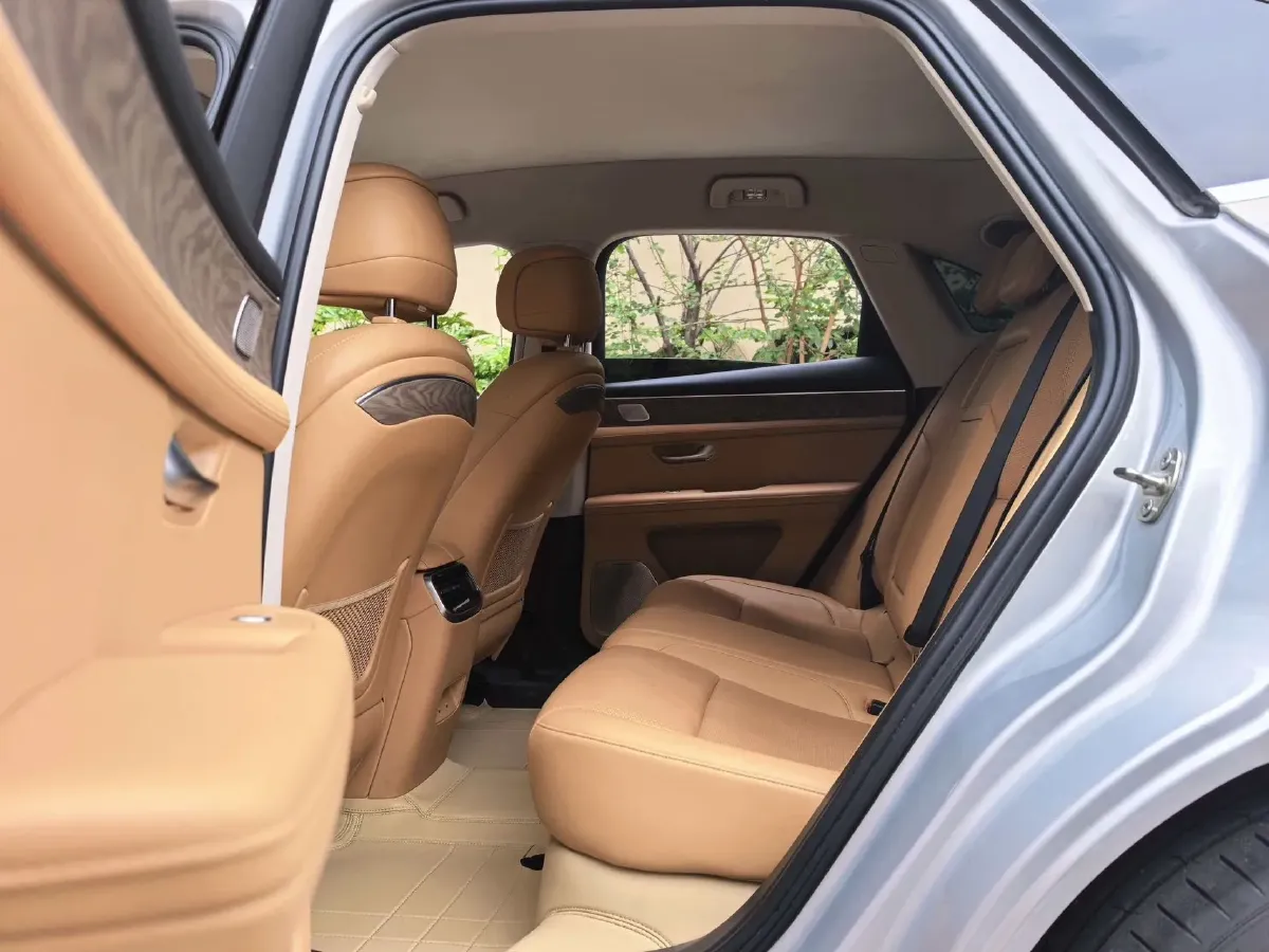 2022 Infiniti Q50L 2.0T 211HP L4 7AT,autocango,china used car exporter,china ev exporter,chinese used car exporter,chinese used ev exporter