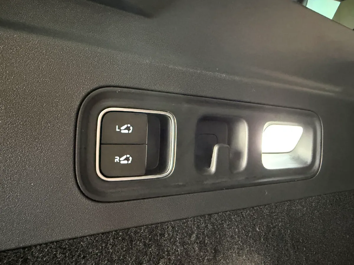 2025 Li L6 Range Extended 154HP L4 REEV,autocango,china used car exporter,china ev exporter,chinese used car exporter,chinese used ev exporter