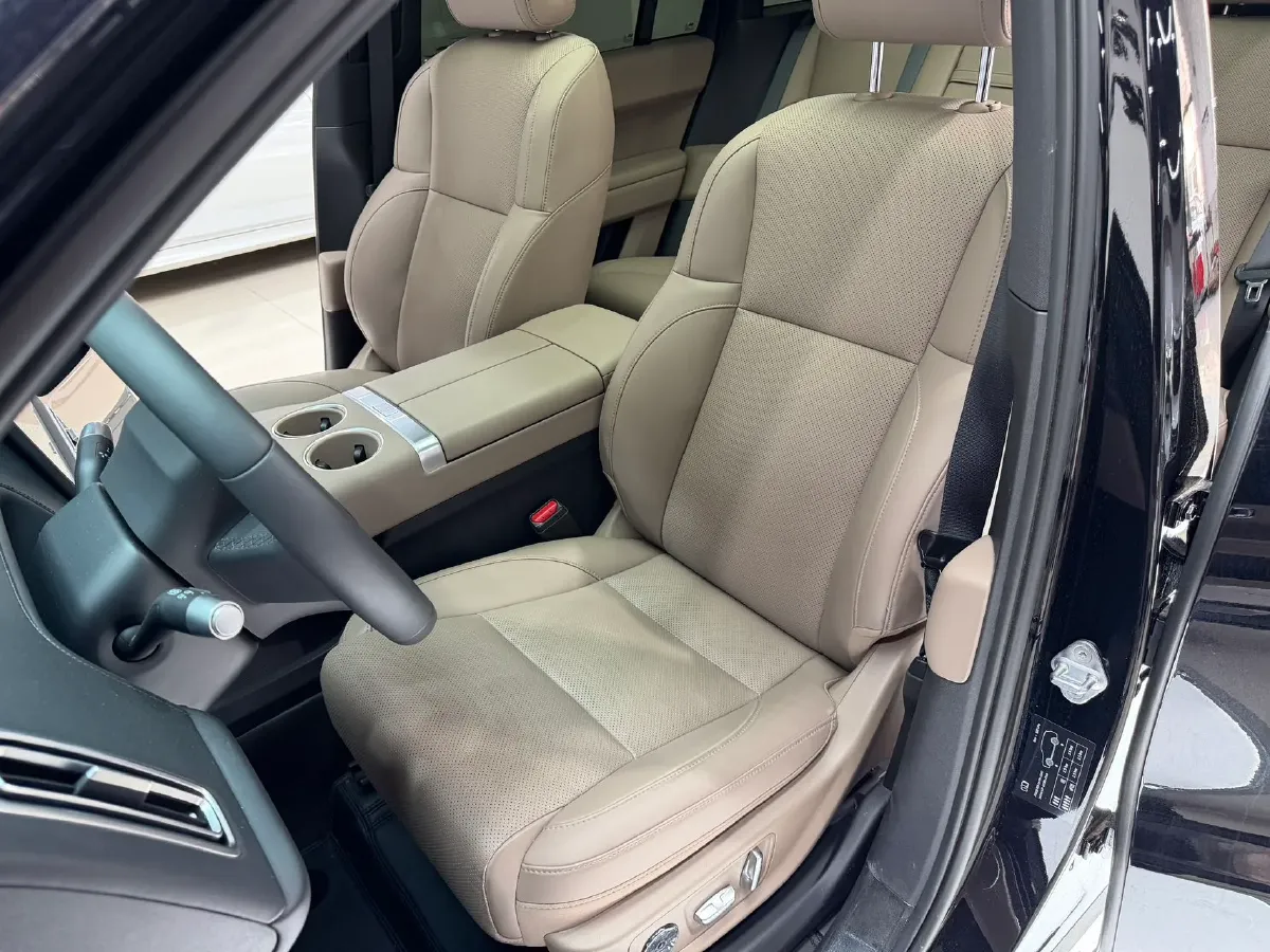 2025 Li L6 Range Extended 154HP L4 REEV,autocango,china used car exporter,china ev exporter,chinese used car exporter,chinese used ev exporter