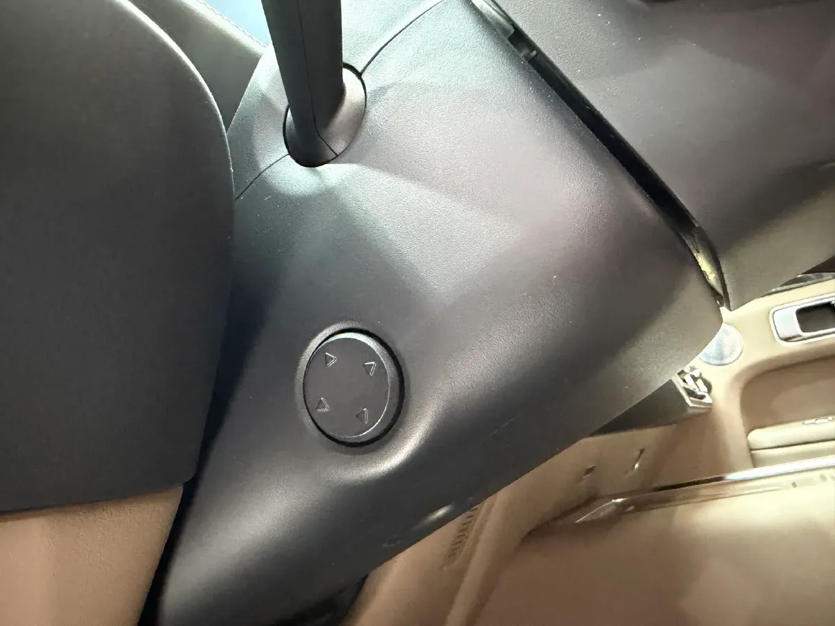 2025 Li L6 Range Extended 154HP L4 REEV,autocango,china used car exporter,china ev exporter,chinese used car exporter,chinese used ev exporter