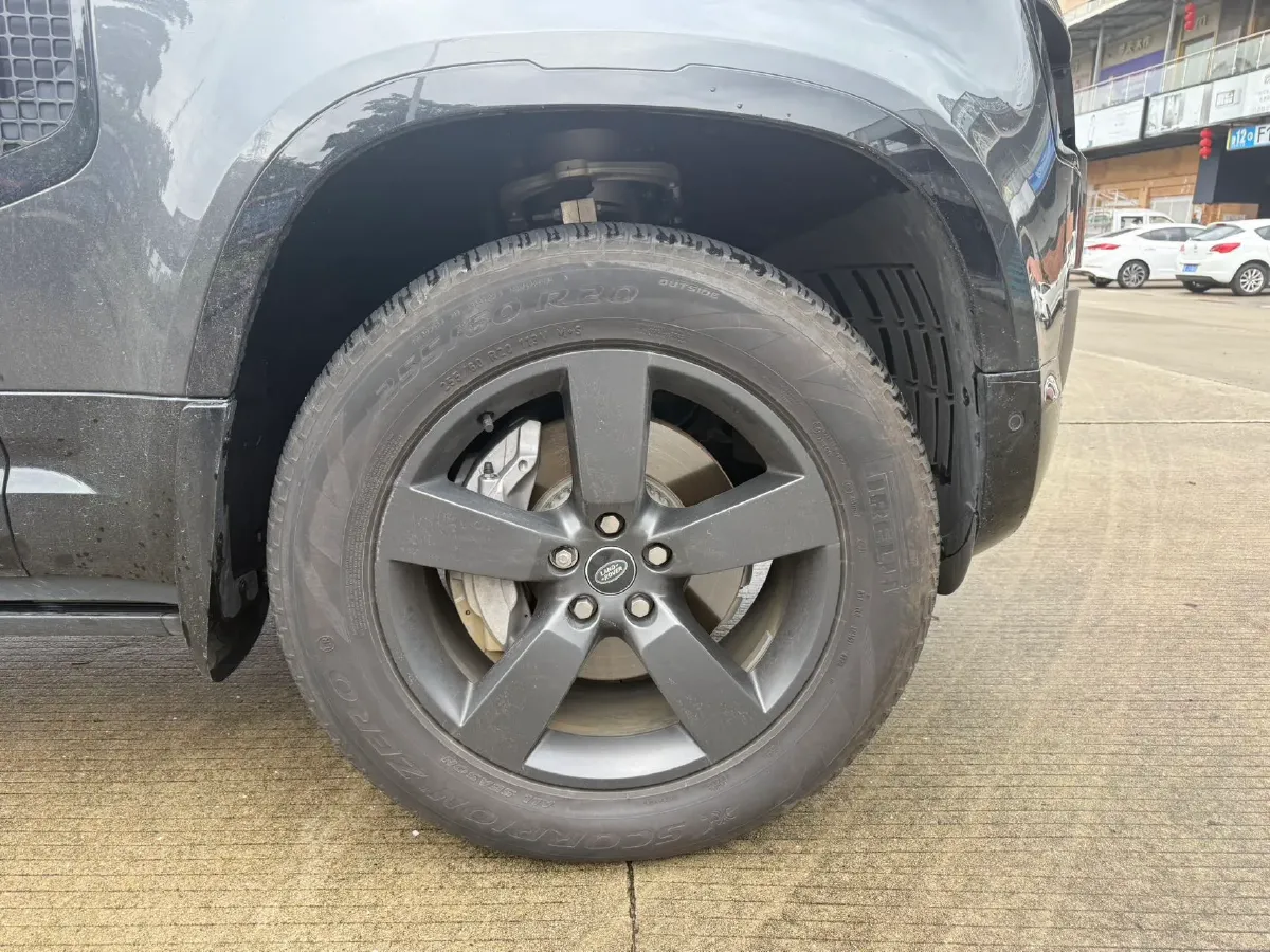 2024 Land Rover Defender 3.0T 400HP L6 8AT,autocango,china used car exporter,china ev exporter,chinese used car exporter,chinese used ev exporter