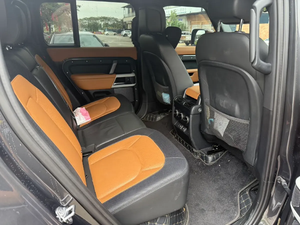 2024 Land Rover Defender 3.0T 400HP L6 8AT,autocango,china used car exporter,china ev exporter,chinese used car exporter,chinese used ev exporter