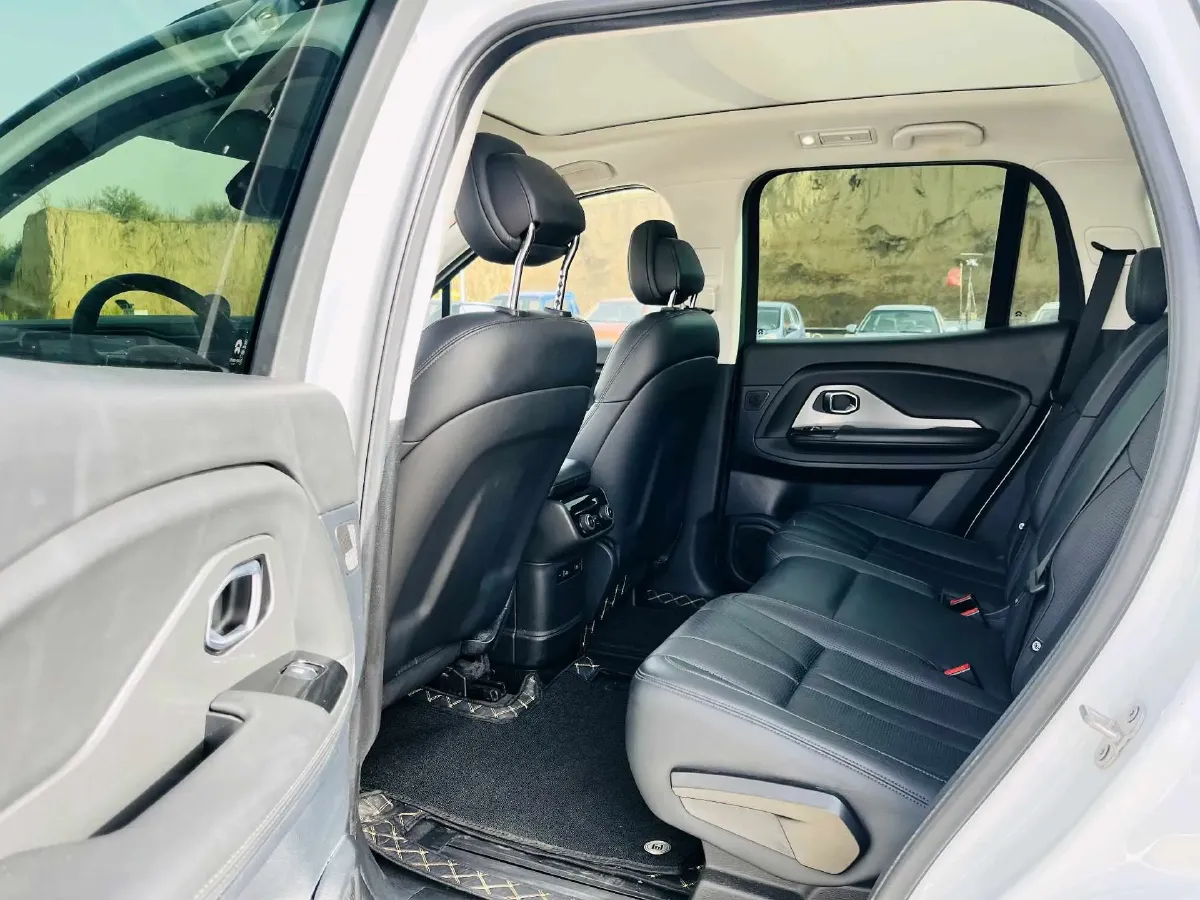 2018 NIO ES8 BEV 70KWH,autocango,china used car exporter,china ev exporter,chinese used car exporter,chinese used ev exporter