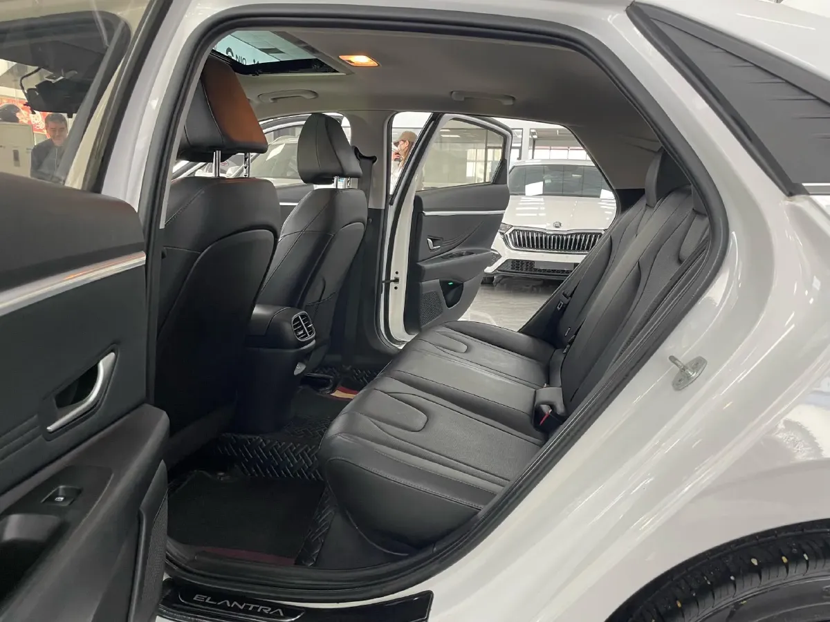 2022 Hyundai Elantra 1.5L 115HP L4 CVT,autocango,china used car exporter,china ev exporter,chinese used car exporter,chinese used ev exporter