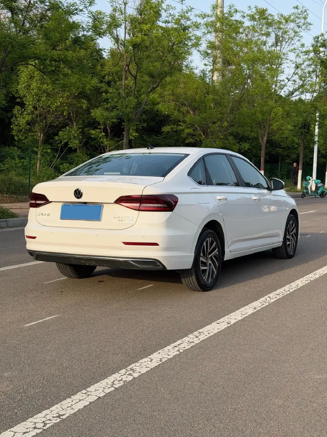 2022 Volkswagen T-Roc 1.4T 150HP L4 7DCT,autocango,china used car exporter,china ev exporter,chinese used car exporter,chinese used ev exporter