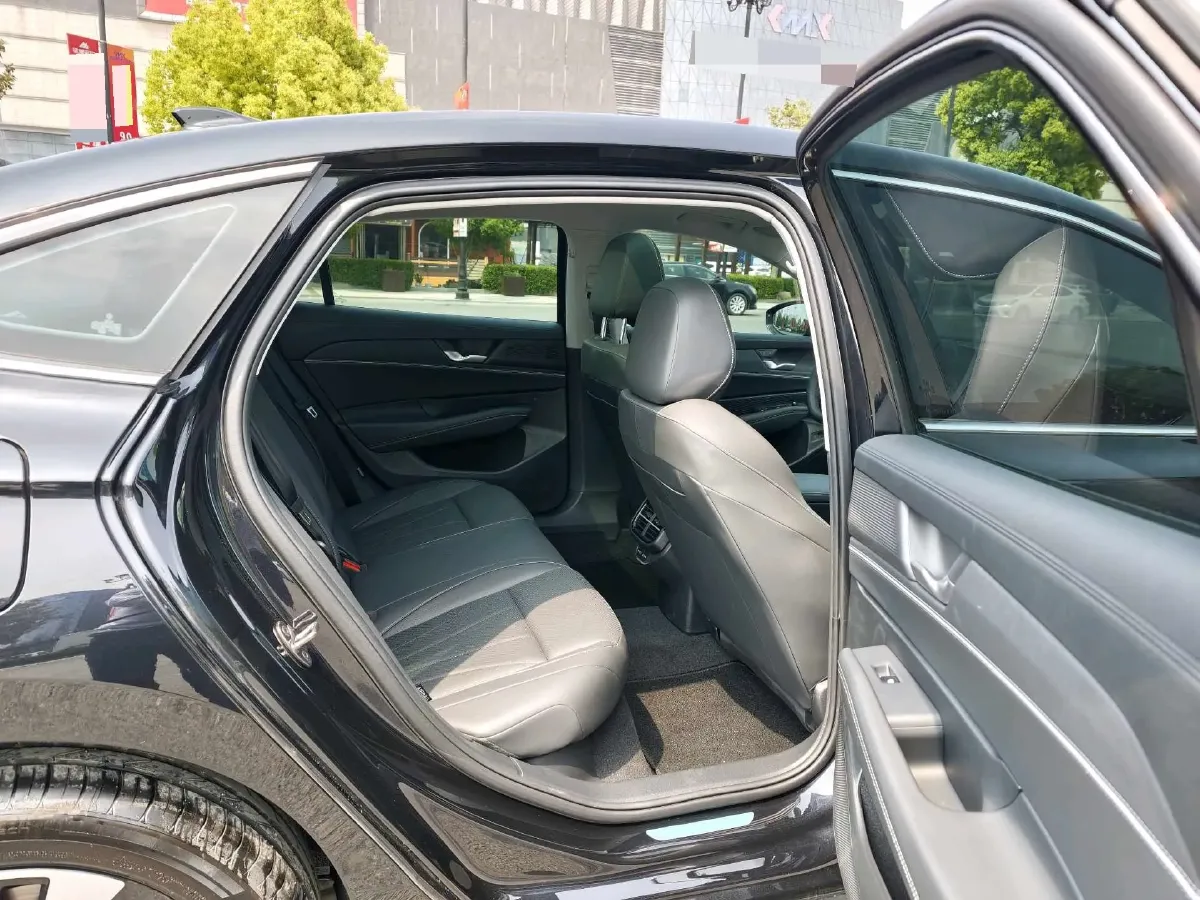 2025 Volkswagen Passat 1.5T 160HP L4 7DCT,autocango,china used car exporter,china ev exporter,chinese used car exporter,chinese used ev exporter