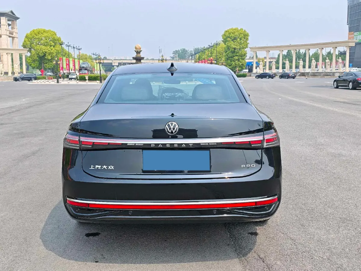 2025 Volkswagen Passat 1.5T 160HP L4 7DCT,autocango,china used car exporter,china ev exporter,chinese used car exporter,chinese used ev exporter