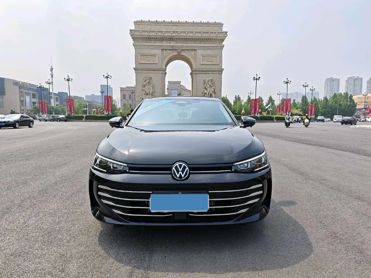 2025 Volkswagen Passat 1.5T 160HP L4 7DCT,autocango,china used car exporter,china ev exporter,chinese used car exporter,chinese used ev exporter