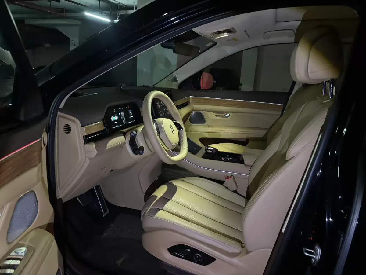 2024 AITO AITO M7 1.5T 152HP L4 REEV 40KWH,autocango,china used car exporter,china ev exporter,chinese used car exporter,chinese used ev exporter