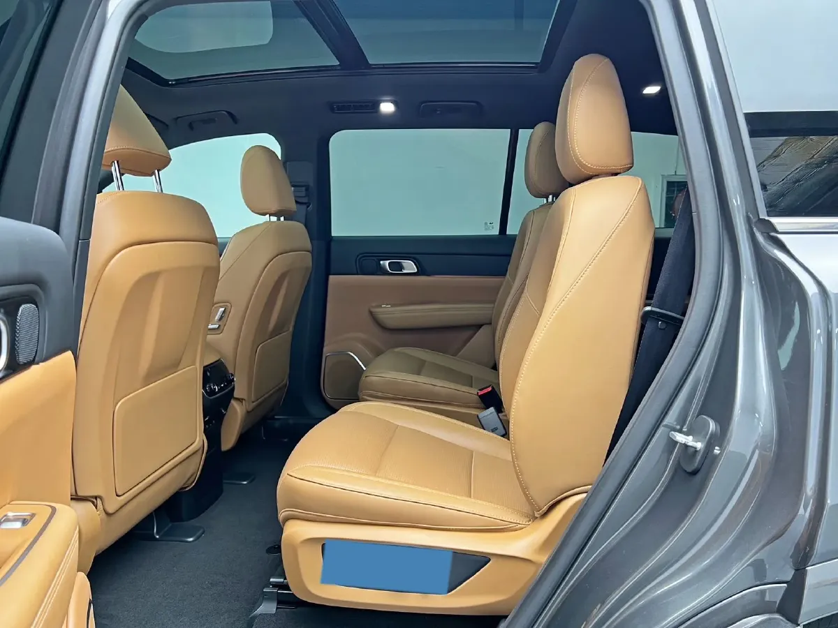 2021 Li ONE Range Extended 131HP REEV 40.5KWH,autocango,china used car exporter,china ev exporter,chinese used car exporter,chinese used ev exporter