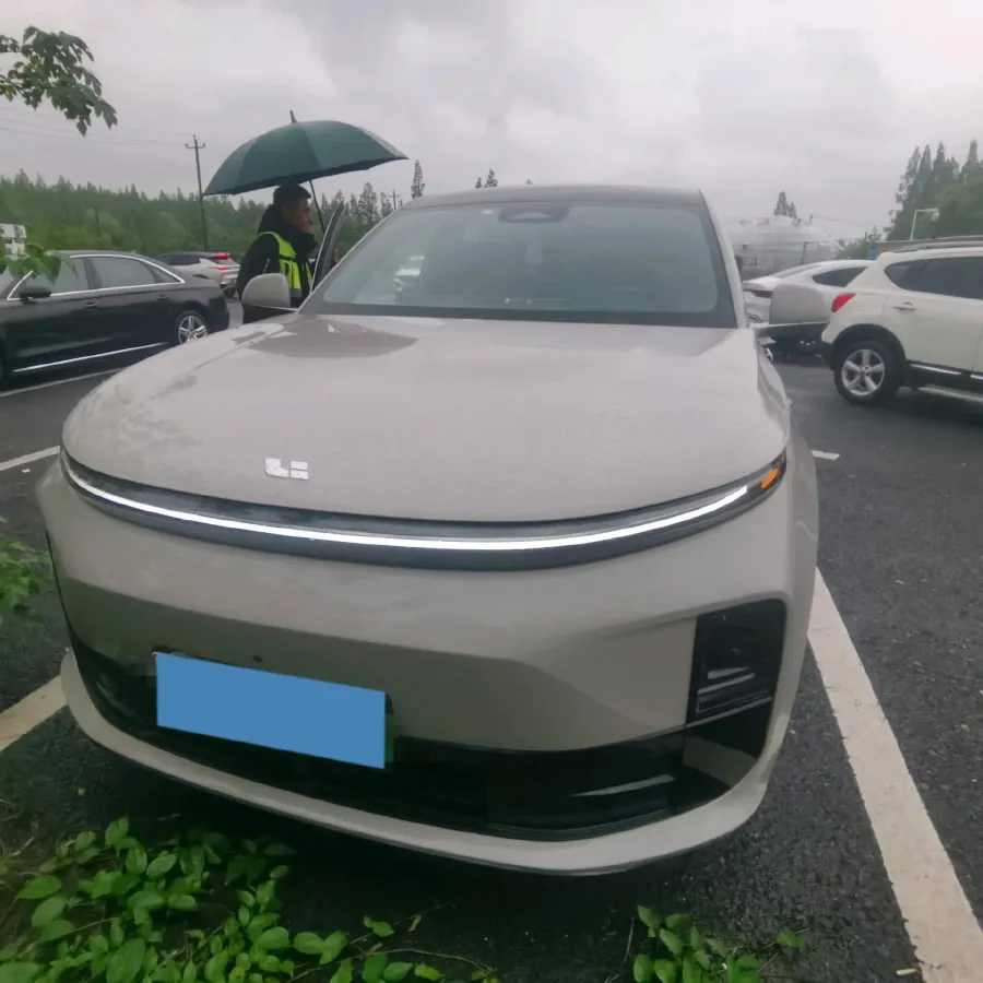 2024 Li L6 Range Extended 154HP L4 REEV 36.8KWH,autocango,china used car exporter,china ev exporter,chinese used car exporter,chinese used ev exporter