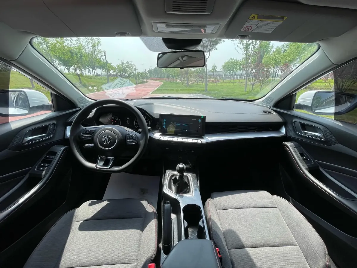 2023 MG 5 1.5L 129HP L4 5MT,autocango,china used car exporter,china ev exporter,chinese used car exporter,chinese used ev exporter