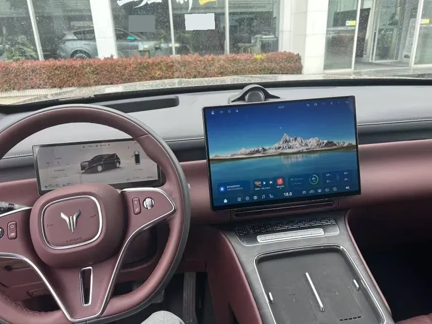 2026 Voyah 9L 1.5T 150HP L4 PHEV,autocango,china used car exporter,china ev exporter,chinese used car exporter,chinese used ev exporter