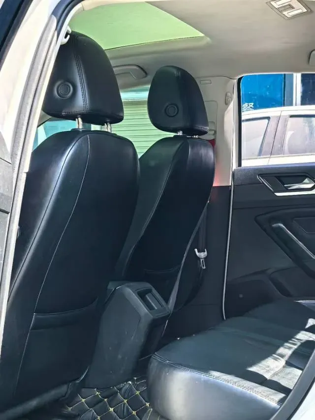 2019 Volkswagen T-Cross 1.4T 150HP L4 7DCT,autocango,china used car exporter,china ev exporter,chinese used car exporter,chinese used ev exporter