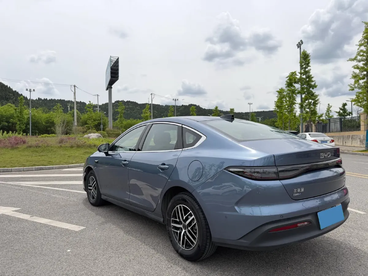 2025 BYD Seal05 DM-i 1.5L 101HP L4 E-CVT PHEV 15.87KWH,autocango,china used car exporter,china ev exporter,chinese used car exporter,chinese used ev exporter