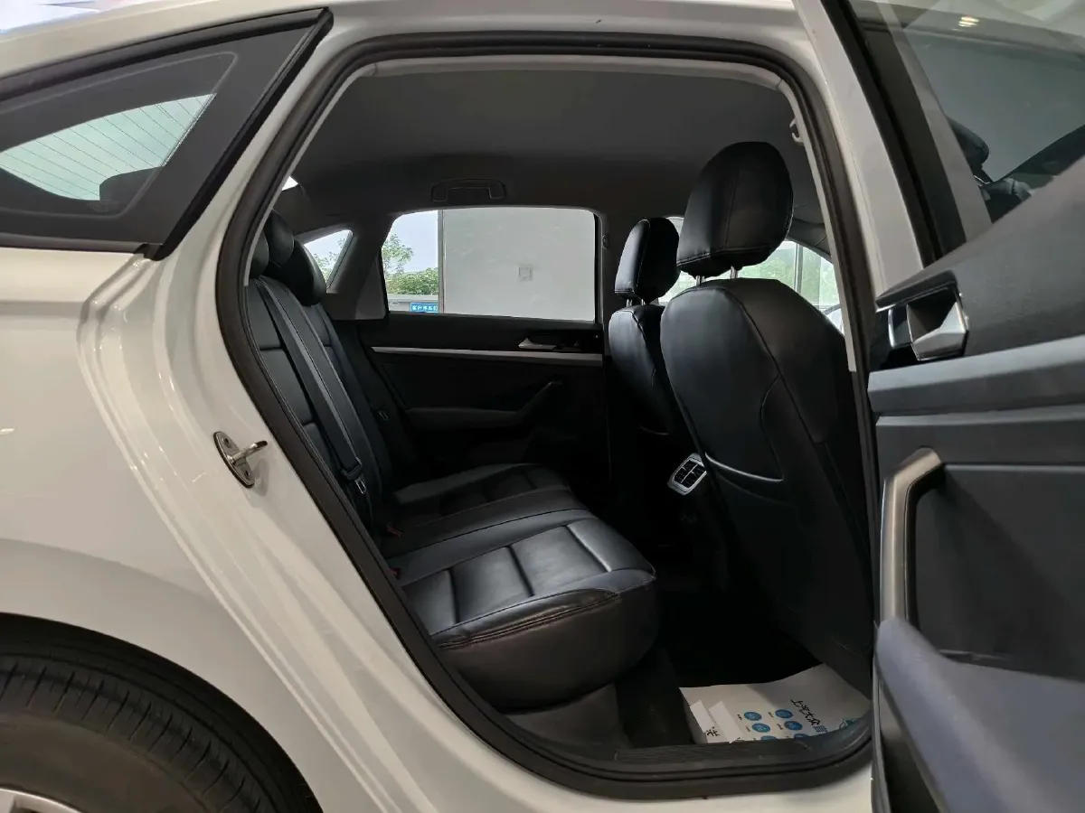 2024 Volkswagen Lavida 1.5L 110HP L4 6AT,autocango,china used car exporter,china ev exporter,chinese used car exporter,chinese used ev exporter