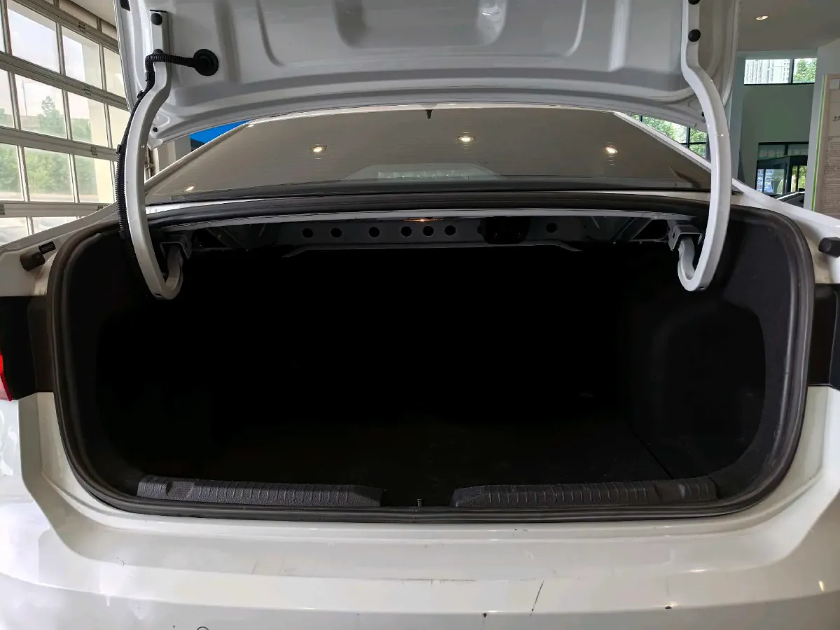 2024 Volkswagen Lavida 1.5L 110HP L4 6AT,autocango,china used car exporter,china ev exporter,chinese used car exporter,chinese used ev exporter