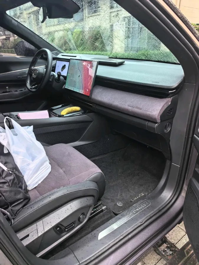 2023 LYNK&CO 08 EM-P 1.5T 163HP L4 3DHT PHEV 39.6KWH,autocango,china used car exporter,china ev exporter,chinese used car exporter,chinese used ev exporter