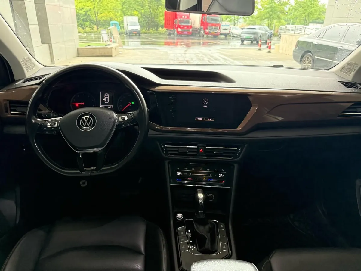 2021 Volkswagen Tharu 1.4T 150HP L4 7DCT,autocango,china used car exporter,china ev exporter,chinese used car exporter,chinese used ev exporter