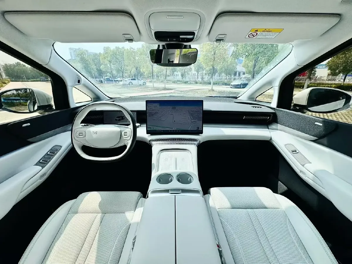 2024 Xpeng X9 BEV 84.5KWH,autocango,china used car exporter,china ev exporter,chinese used car exporter,chinese used ev exporter