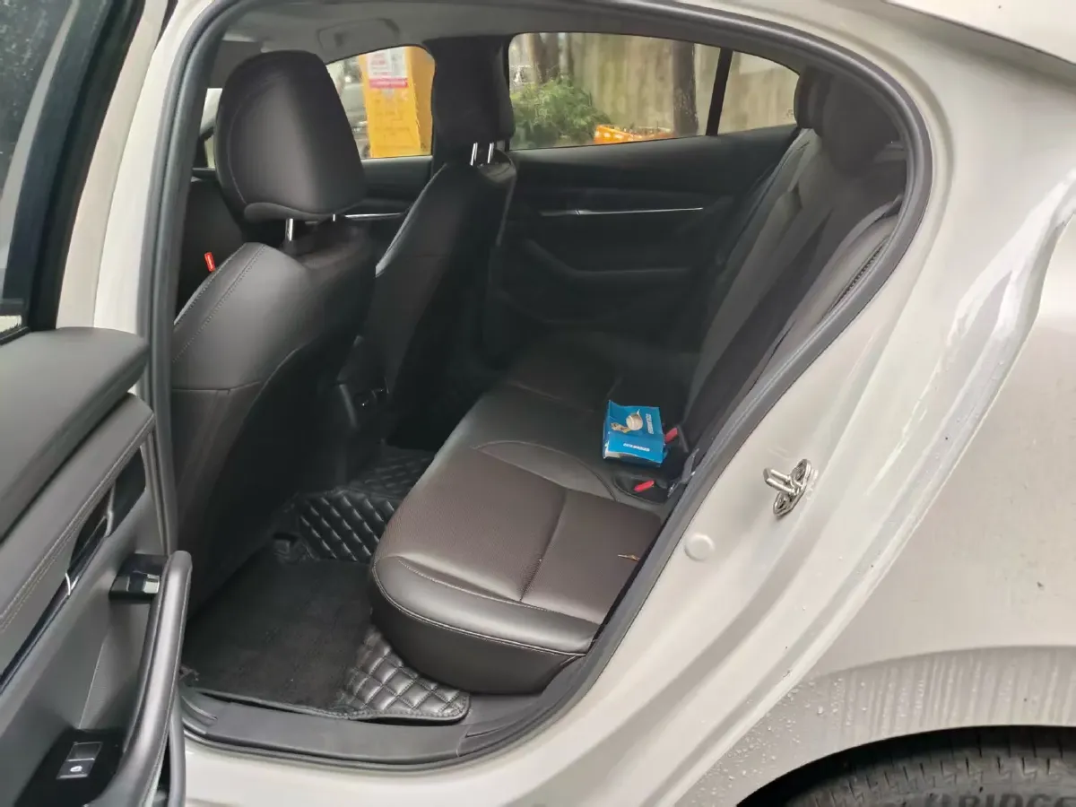 2023 Mazda 3 Axela 2.0L 158HP L4 6AT,autocango,china used car exporter,china ev exporter,chinese used car exporter,chinese used ev exporter