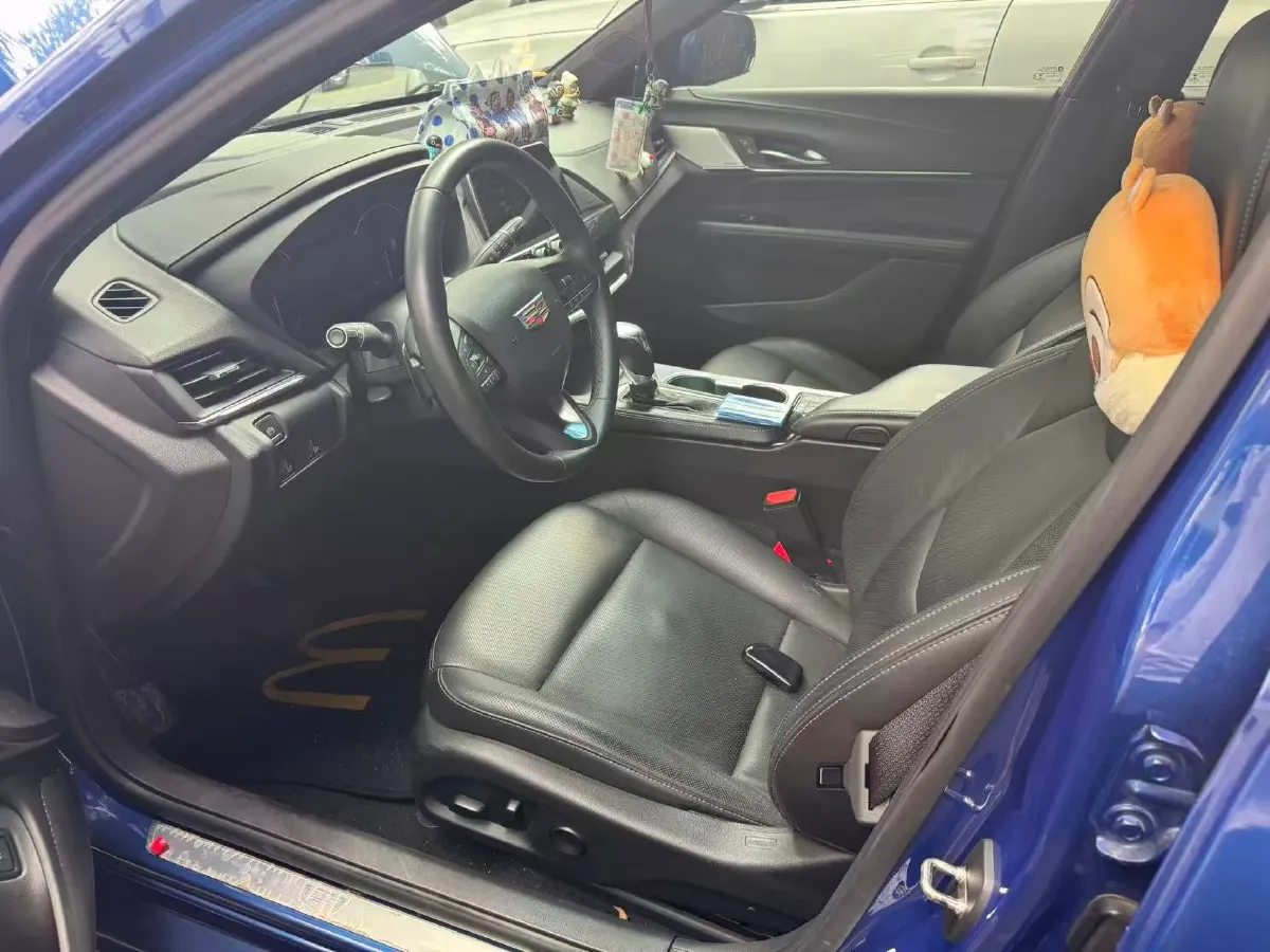 2021 Cadillac CT4 2.0T 237HP L4 8AT,autocango,china used car exporter,china ev exporter,chinese used car exporter,chinese used ev exporter