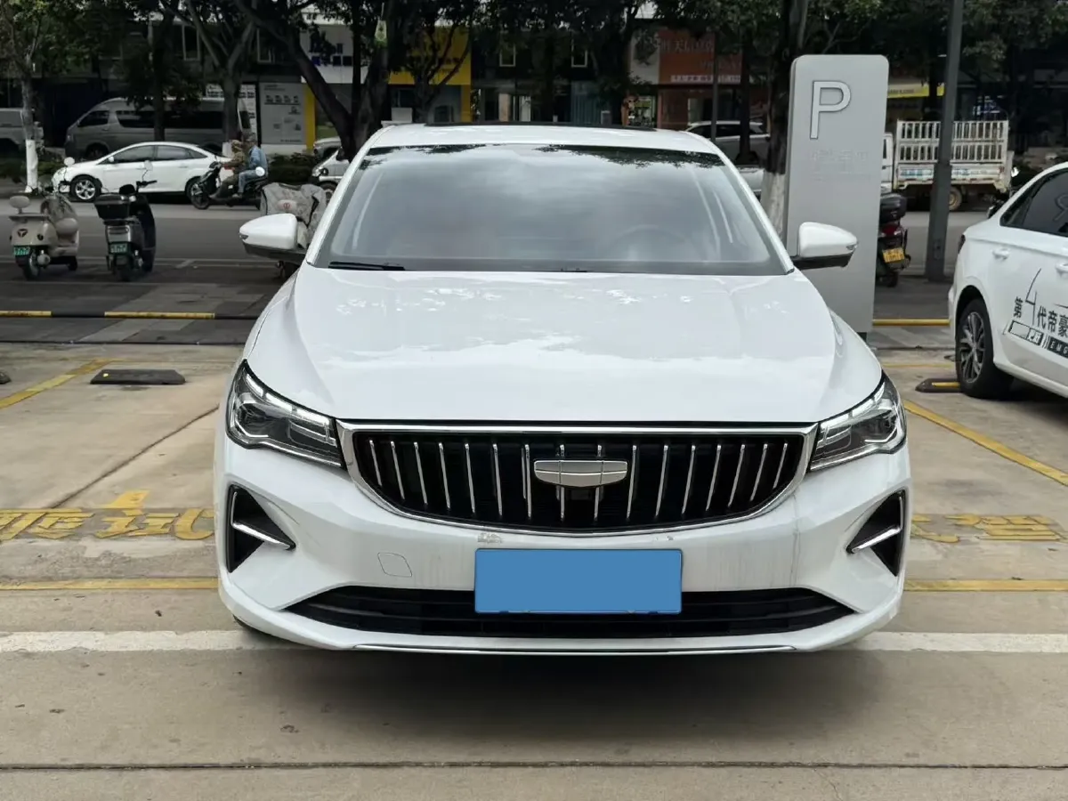 2025 Geely Emgrand 1.5L 127HP L4 CVT,autocango,china used car exporter,china ev exporter,chinese used car exporter,chinese used ev exporter