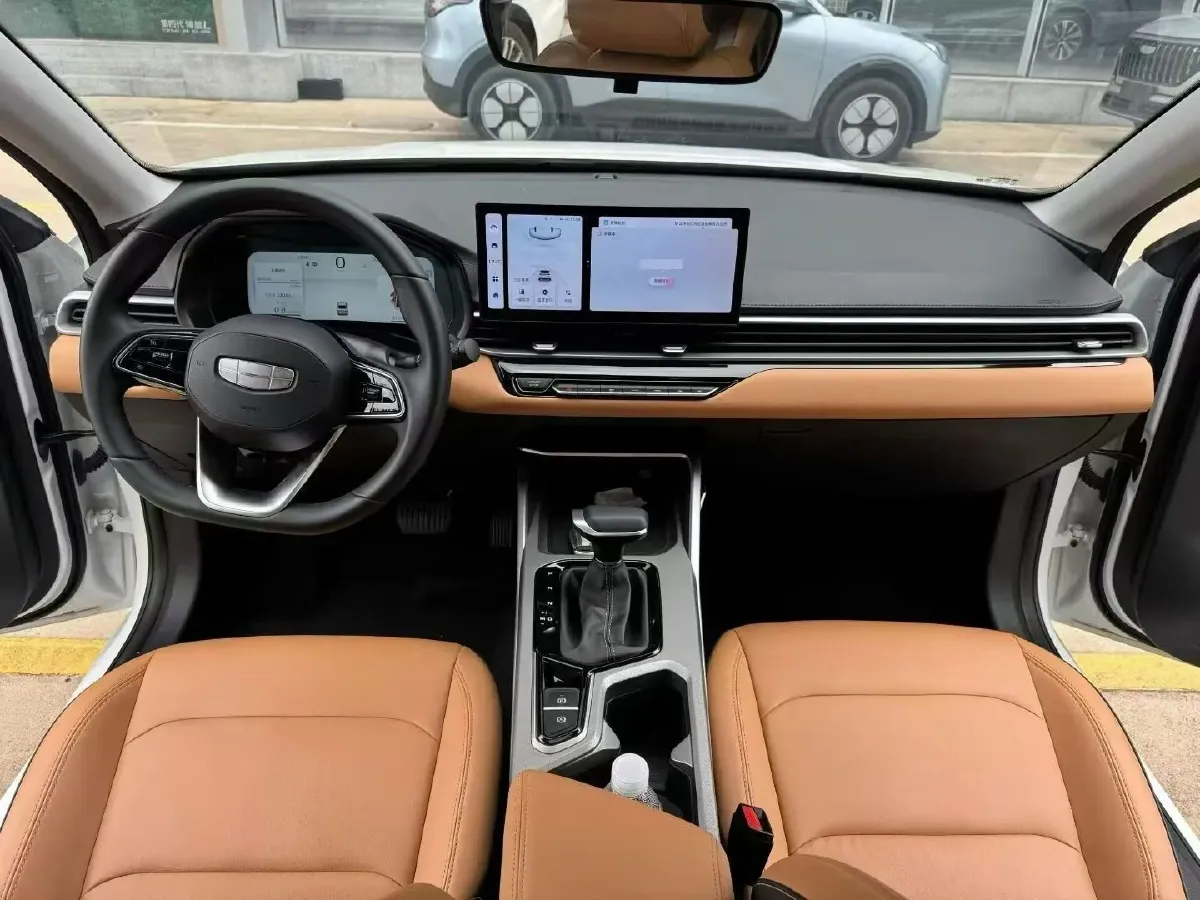 2025 Geely Emgrand 1.5L 127HP L4 CVT,autocango,china used car exporter,china ev exporter,chinese used car exporter,chinese used ev exporter