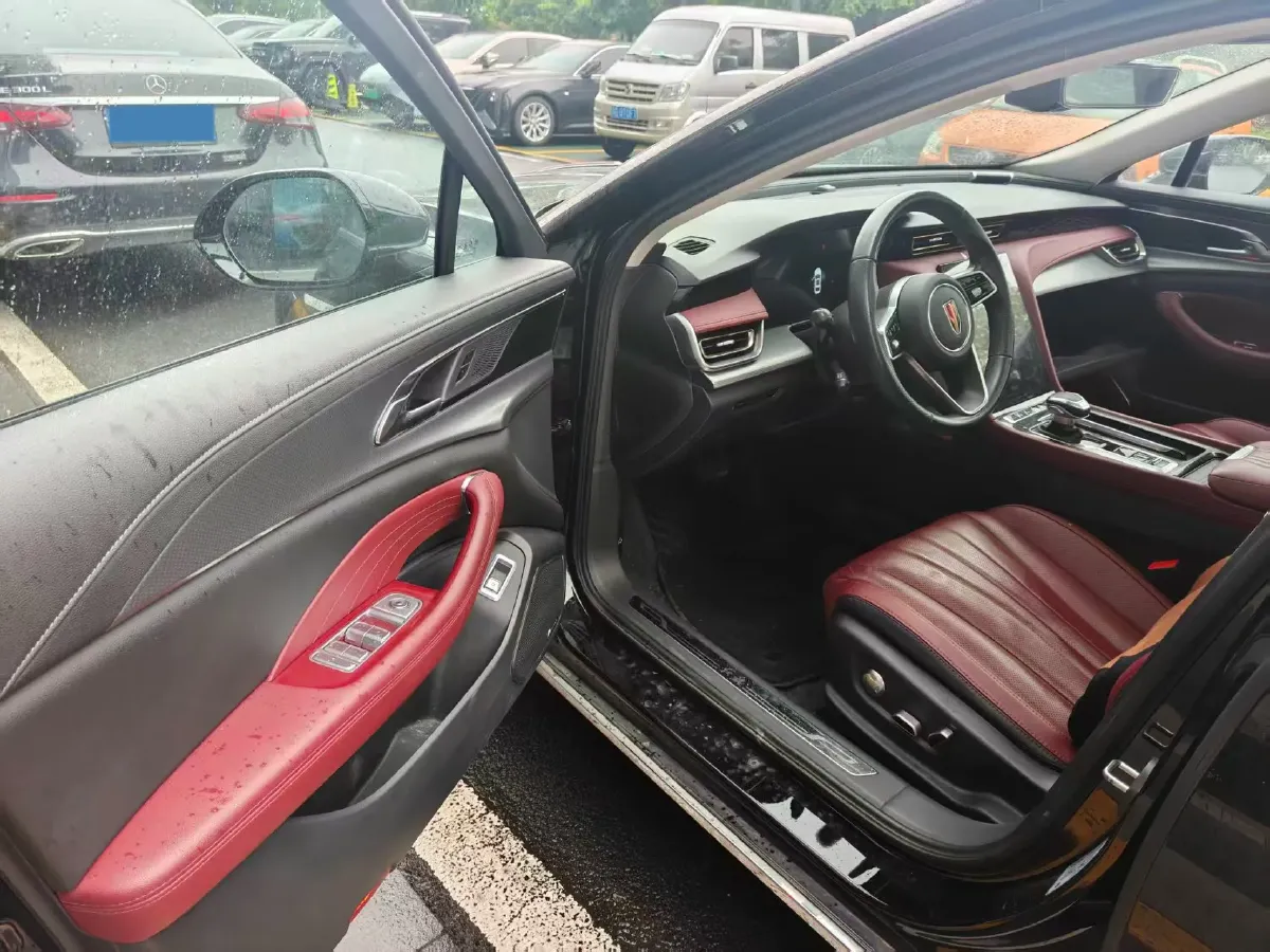 2024 HongQi H5 2.0T 224HP L4 8AT,autocango,china used car exporter,china ev exporter,chinese used car exporter,chinese used ev exporter