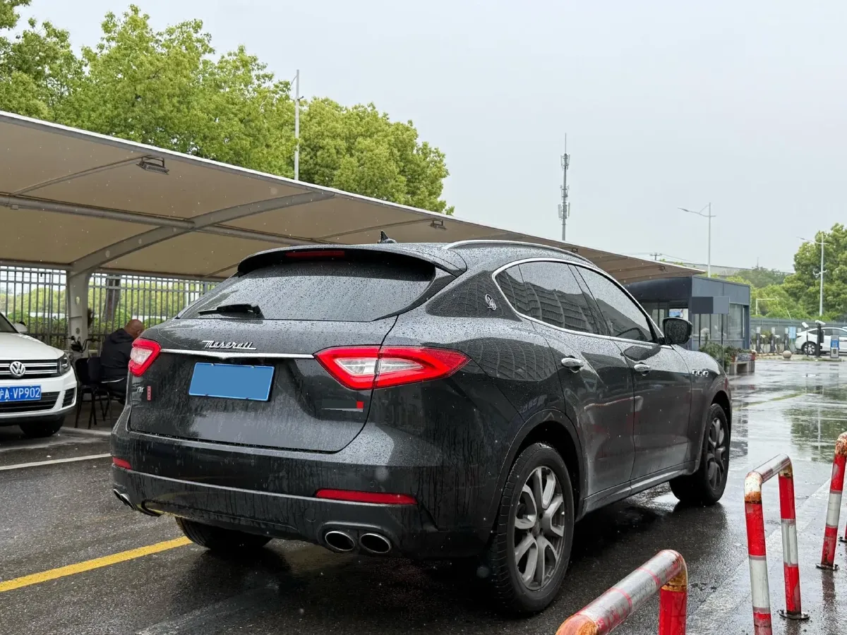 2018 Maserati Levante 3.0T 350HP V6 8AT,autocango,china used car exporter,china ev exporter,chinese used car exporter,chinese used ev exporter