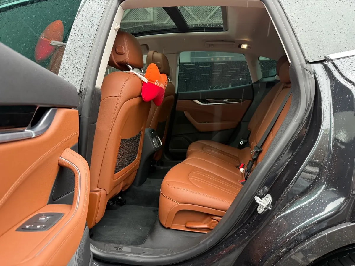 2018 Maserati Levante 3.0T 350HP V6 8AT,autocango,china used car exporter,china ev exporter,chinese used car exporter,chinese used ev exporter