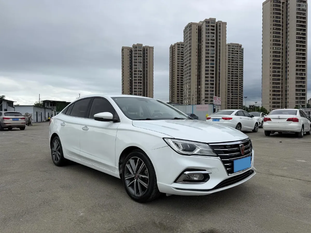 2019 Roewe i5 1.5T 169HP L4 7DCT,autocango,china used car exporter,china ev exporter,chinese used car exporter,chinese used ev exporter
