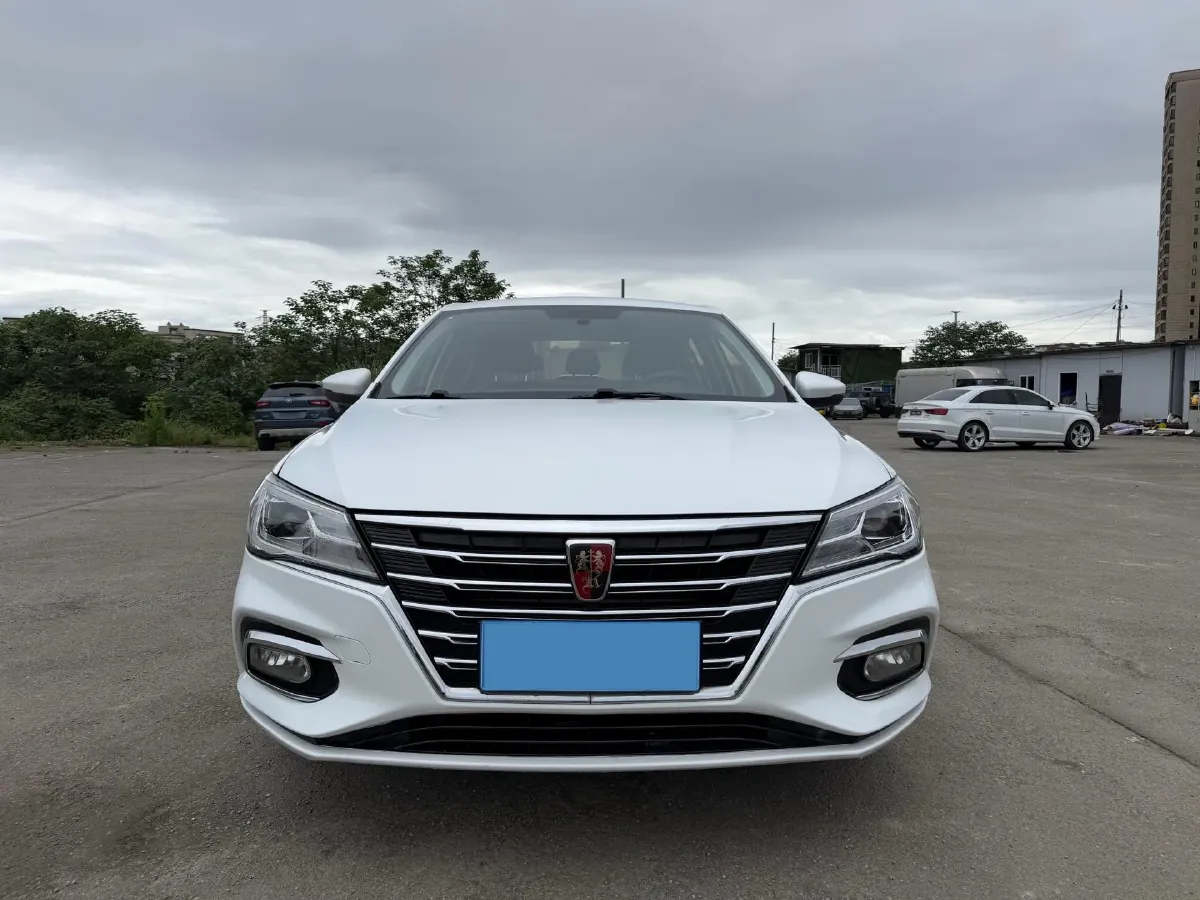 2019 Roewe i5 1.5T 169HP L4 7DCT,autocango,china used car exporter,china ev exporter,chinese used car exporter,chinese used ev exporter