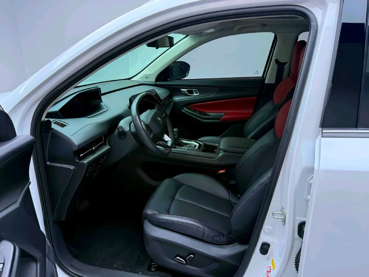 2022 ChangAn CS55 Plus 1.5T 180HP L4 7DCT,autocango,china used car exporter,china ev exporter,chinese used car exporter,chinese used ev exporter