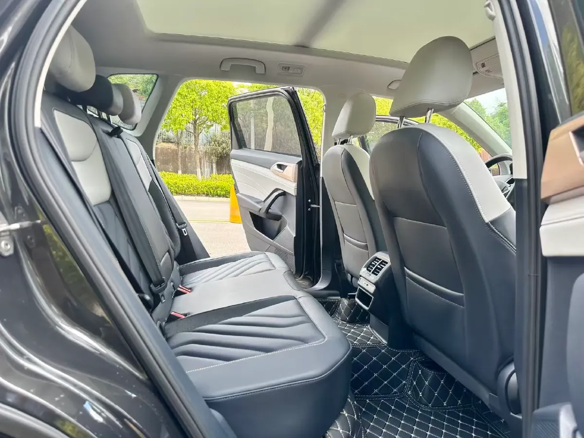 2023 Volkswagen Tharu 1.5T 160HP L4 7DCT,autocango,china used car exporter,china ev exporter,chinese used car exporter,chinese used ev exporter