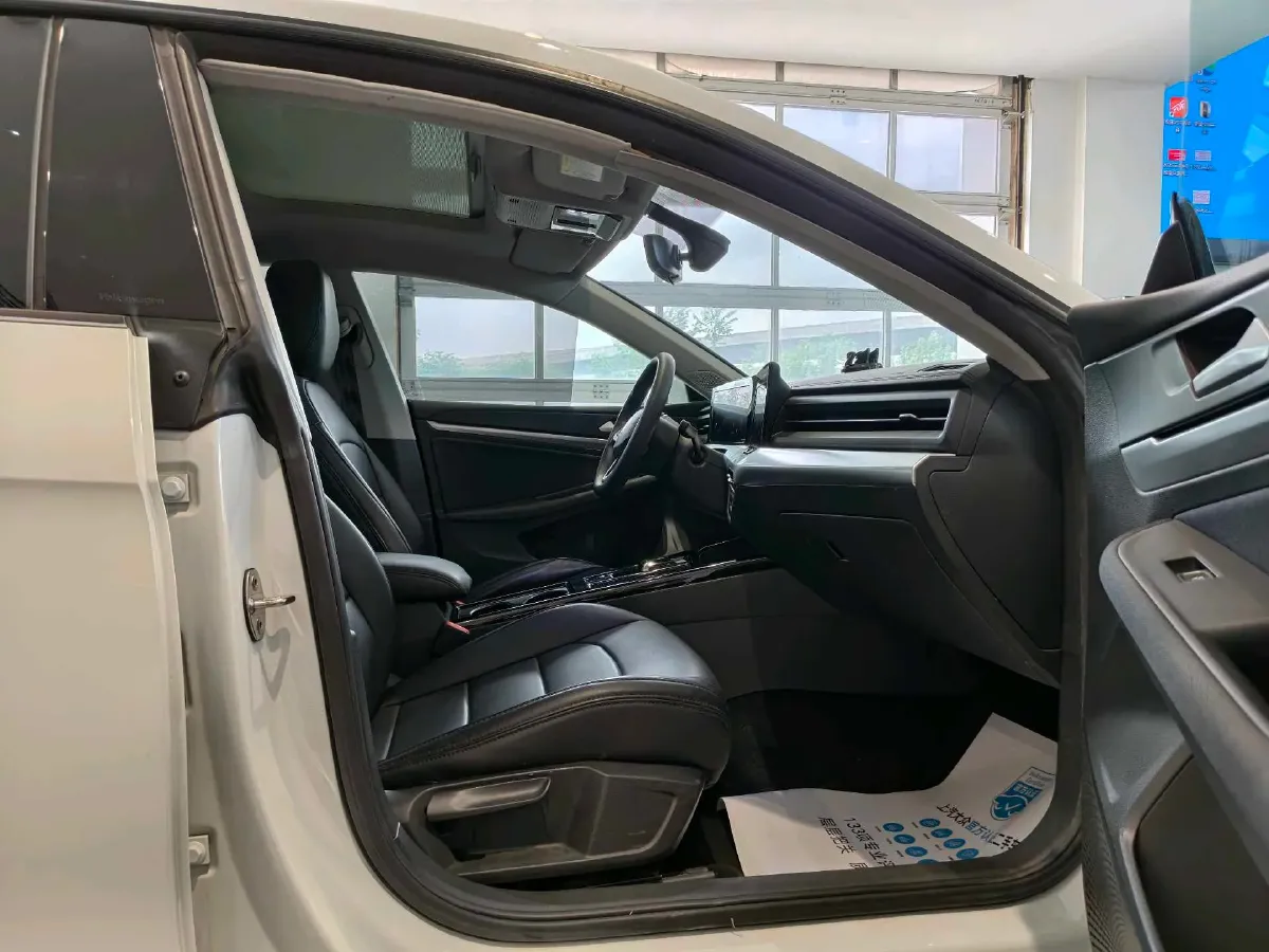 2024 Volkswagen Lamando 1.2T 116HP L4 7DCT,autocango,china used car exporter,china ev exporter,chinese used car exporter,chinese used ev exporter