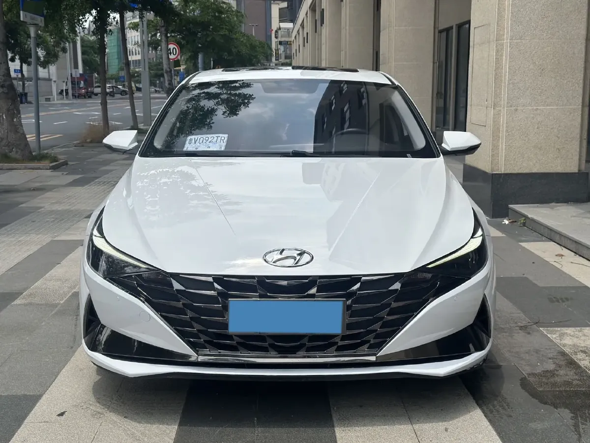 2022 Hyundai Elantra 1.5L 115HP L4 CVT,autocango,china used car exporter,china ev exporter,chinese used car exporter,chinese used ev exporter