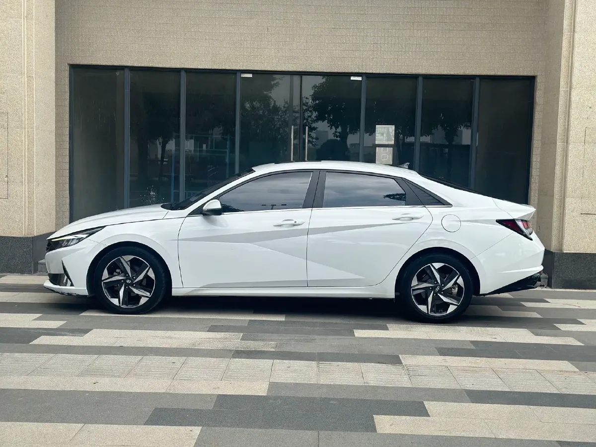 2022 Hyundai Elantra 1.5L 115HP L4 CVT,autocango,china used car exporter,china ev exporter,chinese used car exporter,chinese used ev exporter