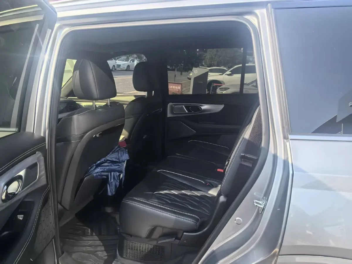 2022 GAC Trumpchi GS8 2.0T 190HP L4 E-CVT Hybrid,autocango,china used car exporter,china ev exporter,chinese used car exporter,chinese used ev exporter