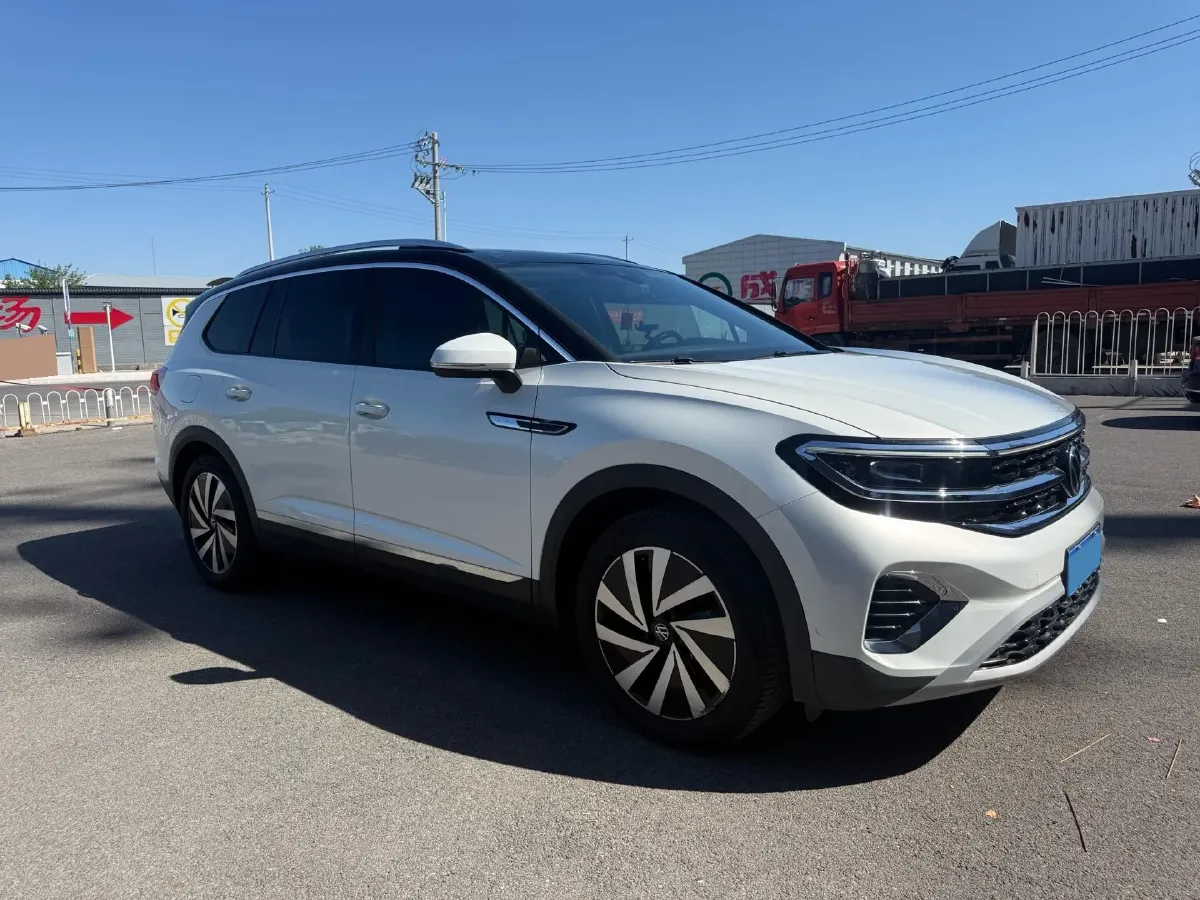 2021 Volkswagen Talagon 2.0T 220HP L4 7DCT,autocango,china used car exporter,china ev exporter,chinese used car exporter,chinese used ev exporter