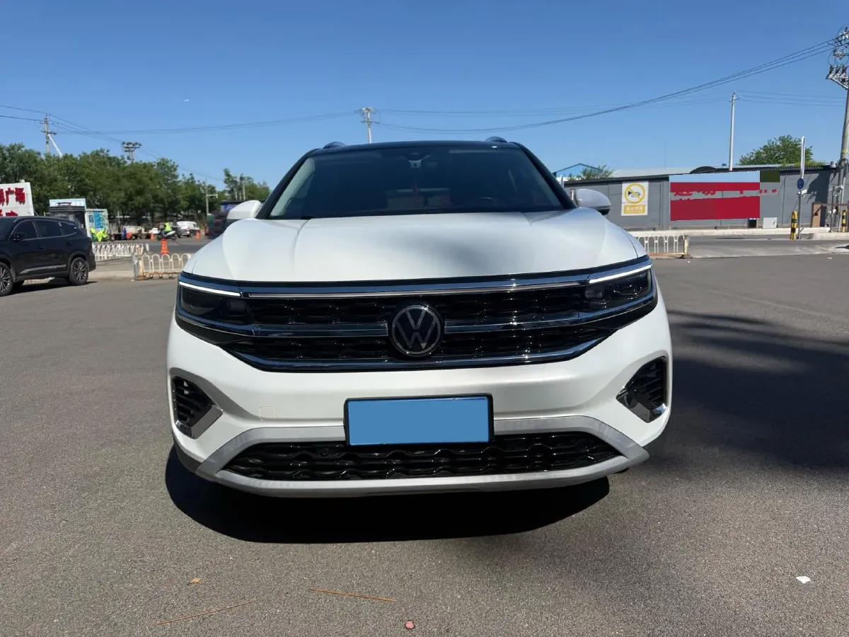 2021 Volkswagen Talagon 2.0T 220HP L4 7DCT,autocango,china used car exporter,china ev exporter,chinese used car exporter,chinese used ev exporter